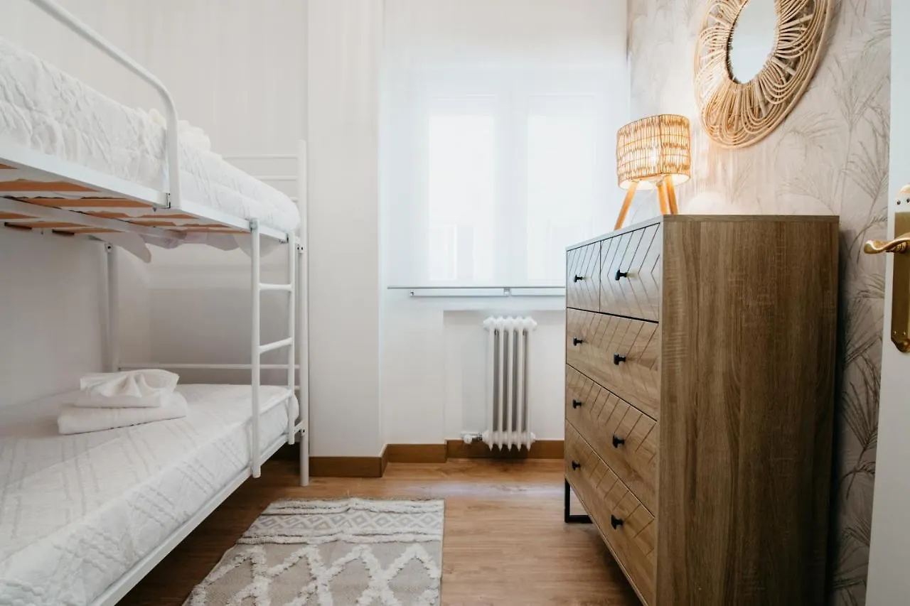 Tuguest Halcon Apartment Granada